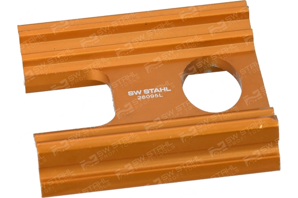 26095L