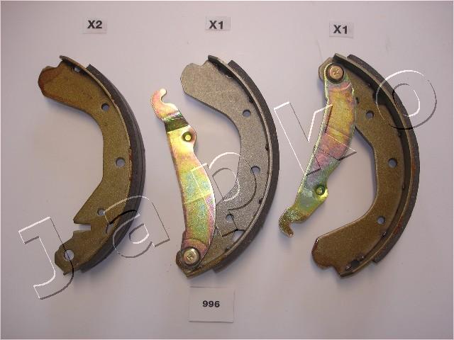 55996