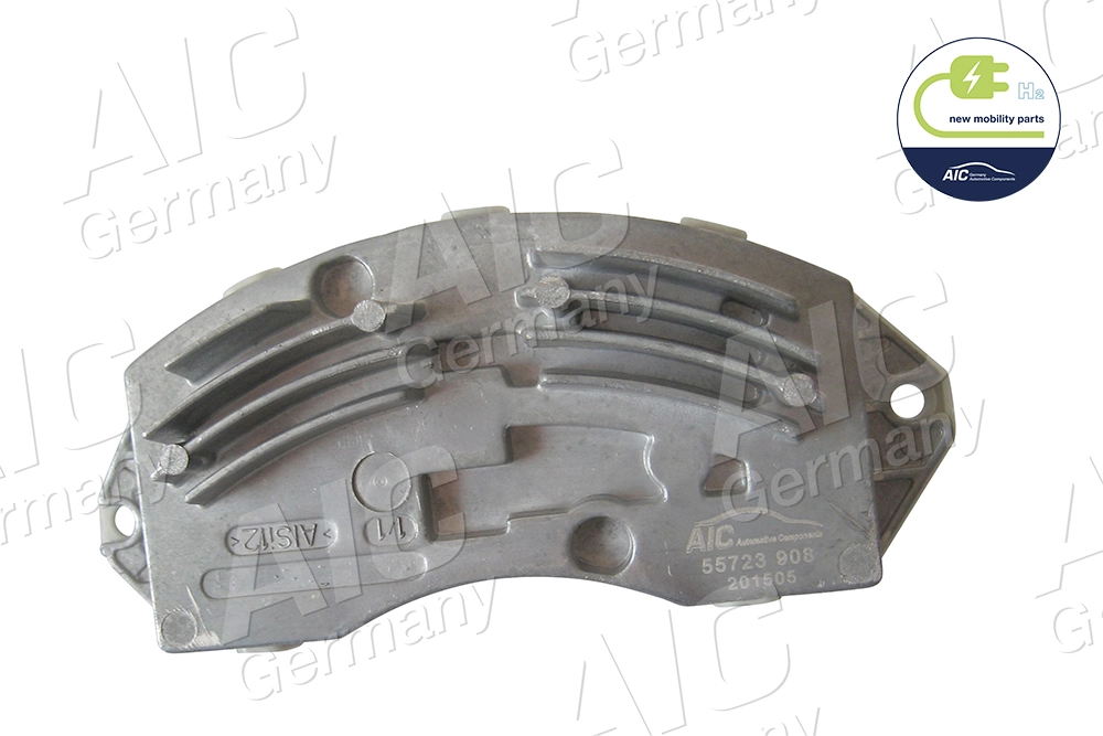 55723